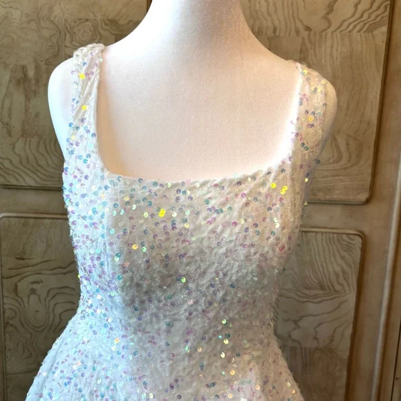 NEW White Cocktail Dress, White Prom Dress, White Dress, Sequin Dress, Size 6 - Picture 7 of 10